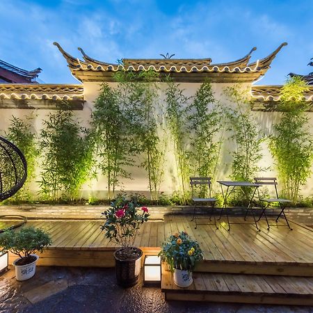 Lijiang Yue Tu Inn Buitenkant foto