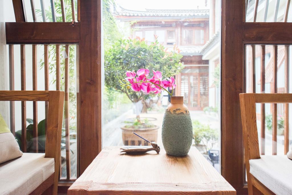 Lijiang Yue Tu Inn Buitenkant foto